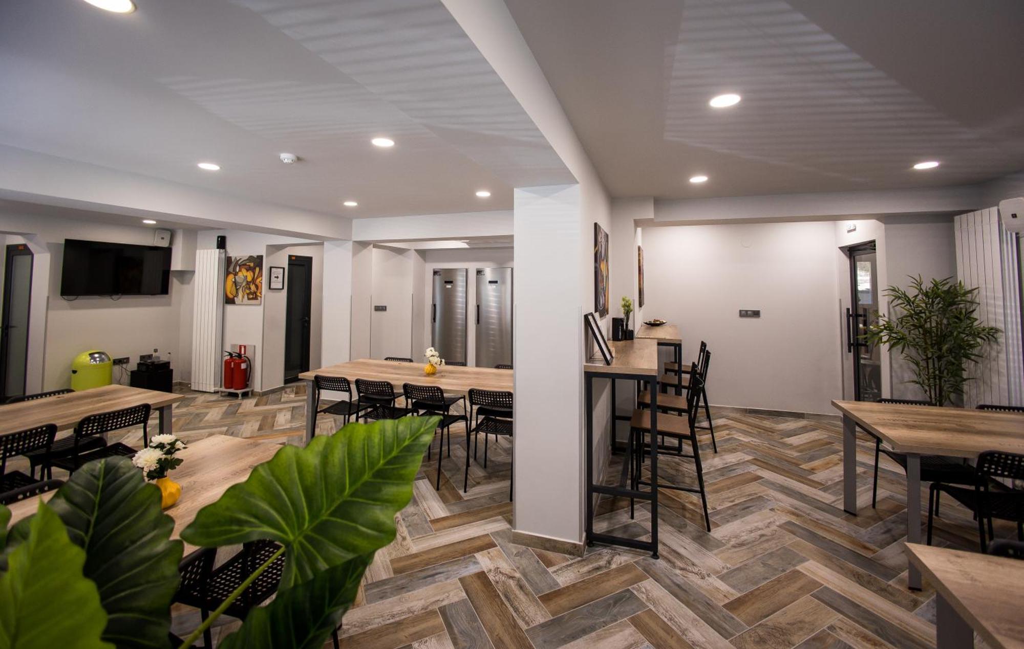 Dorm Bg Pet-Friendly Aparthotel Stara Zagora Exterior photo