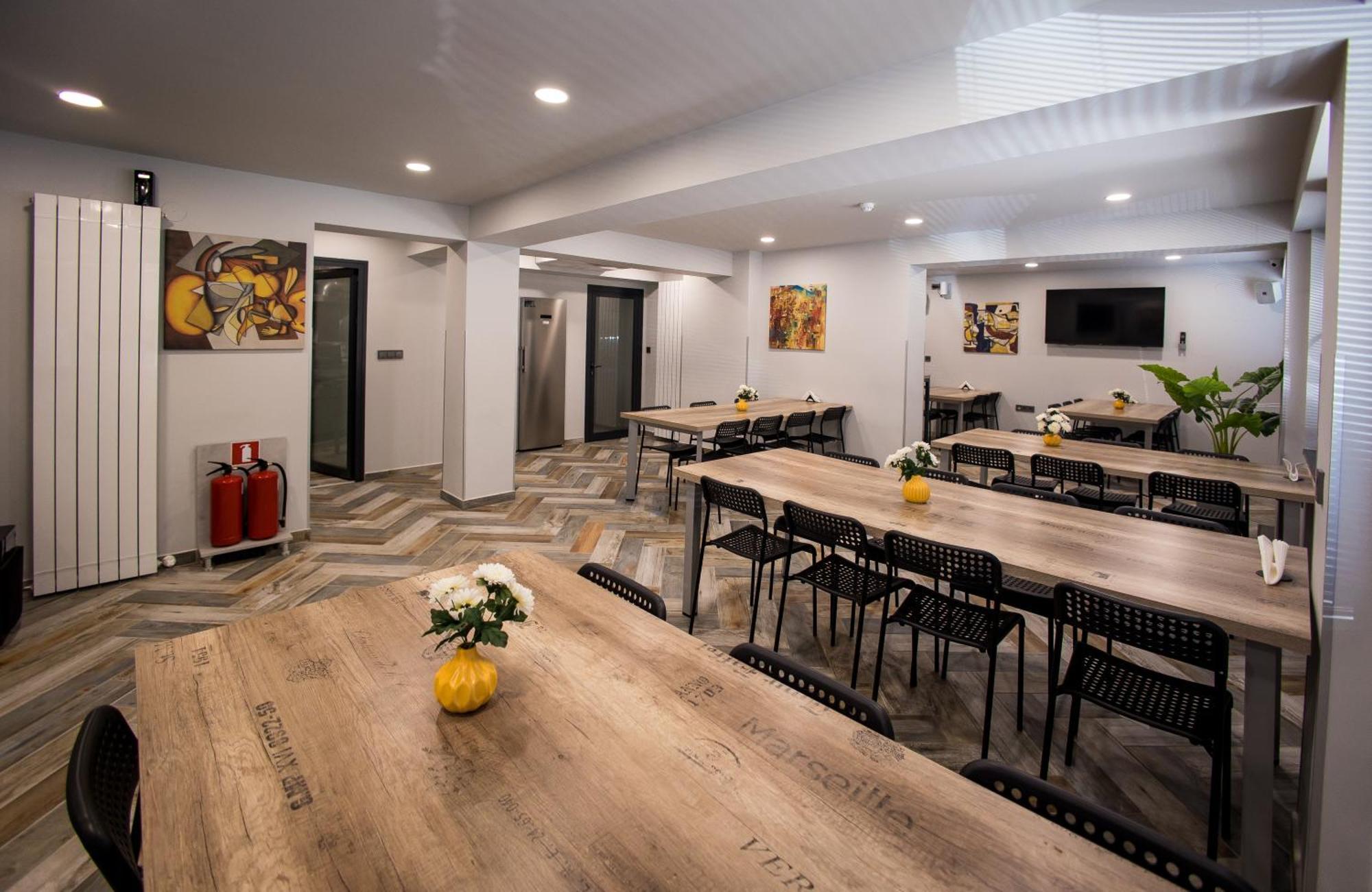 Dorm Bg Pet-Friendly Aparthotel Stara Zagora Exterior photo
